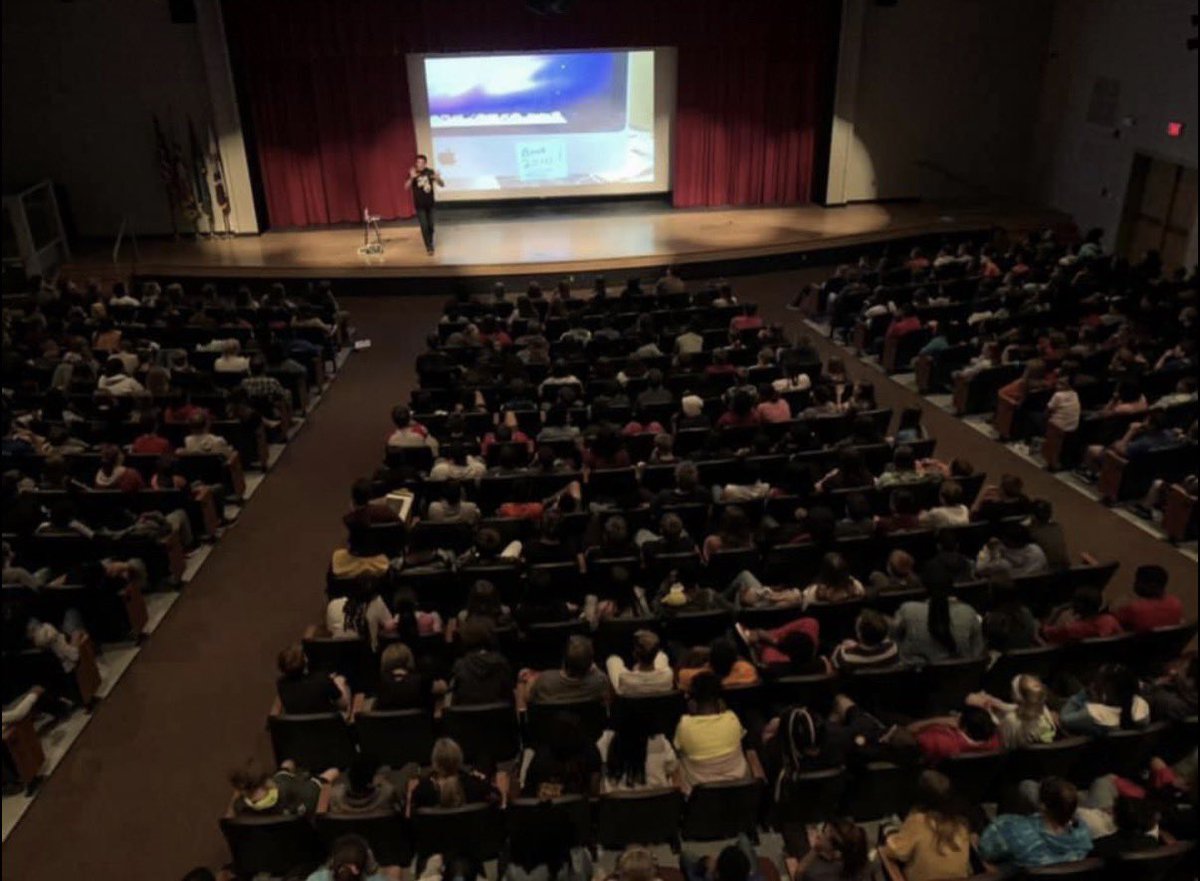 MarcMero's tweet photo. The “Choices” Tour Continues!

As I continue traveling and sharing our life-changing Choices presentation with students, we have a few openings remaining during our upcoming New York tour, and we would love the opportunity to visit your school!

📍 Central New York / Syracuse Area
October 14 & 15

📍 Albany, New York Area
October 30th – One opening remaining

If you’re a teacher, principal, counselor, PTA/PTO member, or know someone connected to a middle or high school in these areas, please share this post or contact us. We would love to bring the Choices presentation to your students!

📧 info@ThinkPOZ.org
📞 404-834-6008
🌐 https://t.co/hsCBIJRUCU

One presentation. One message. One choice can change a life.