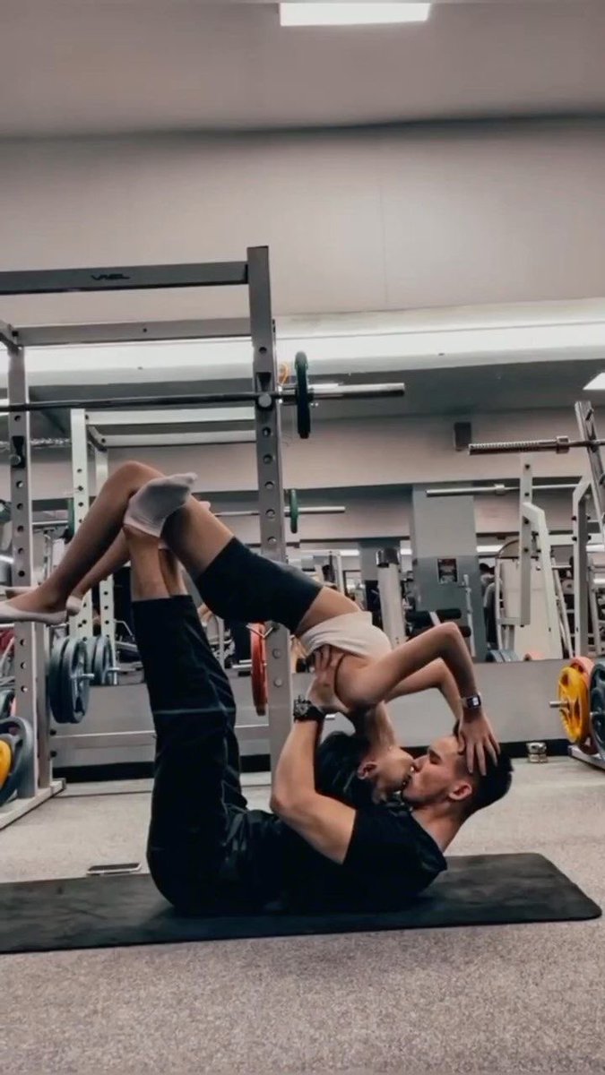 emilysterlings_'s tweet photo. be with someone who motivates you to be a better version of yourself https://t.co/nRaDS4j410