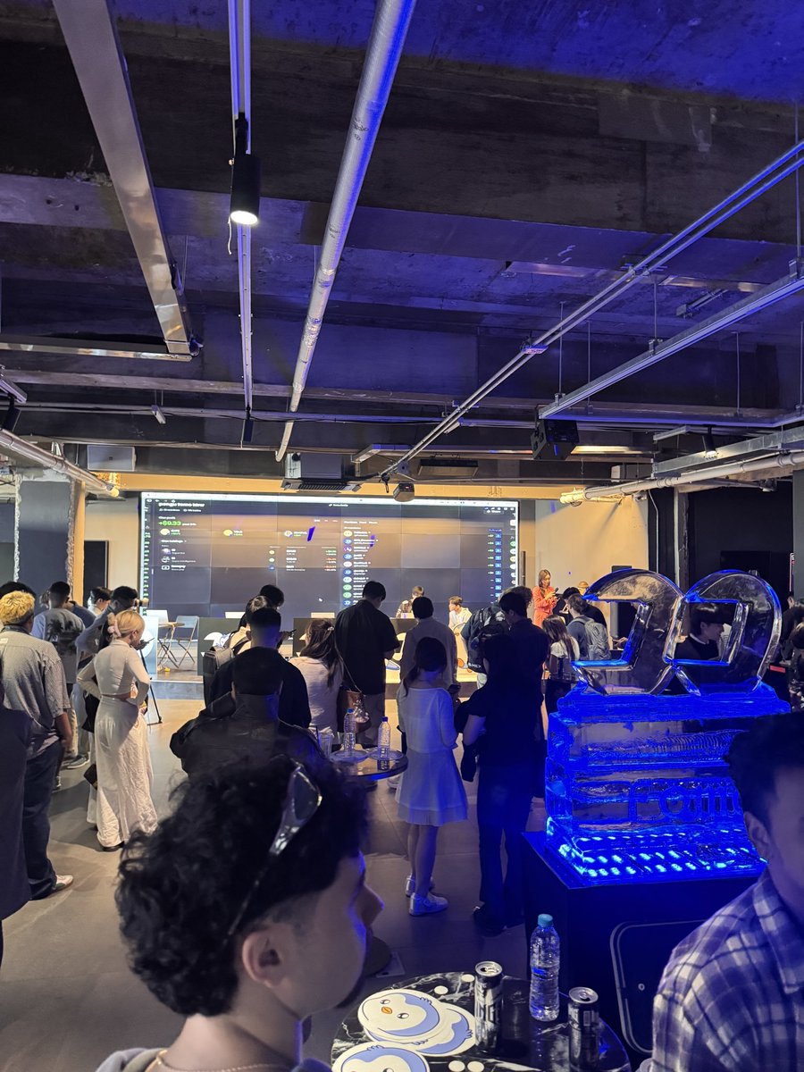 frogmanhaha_'s tweet photo. Top tier side event hosted by @fomo and @pudgypenguins in Seoul https://t.co/DogIGa3NiM