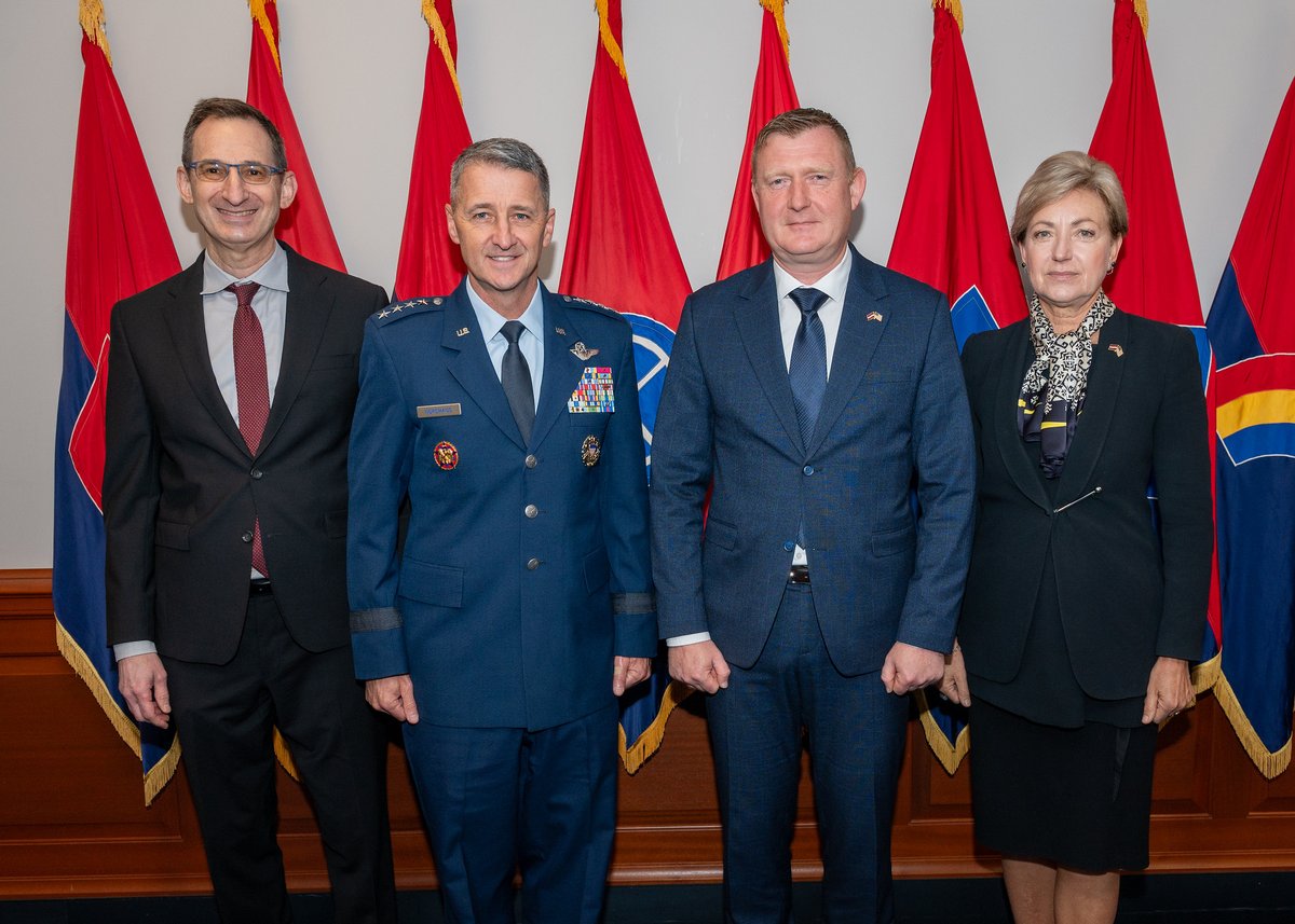 MoD_Latvia's tweet photo. Latvian Minister of Defence Raivis Melnis met with Chief of the National Guard Bureau Gen. Steve Nordhaus at the Pentagon to discuss our close bilateral defense cooperation.

This year marks 33 years since Latvia and the U.S. signed the State Partnership Program agreement, establishing our enduring partnership with @MINationalGuard. 

Over the decades, our cooperation has grown into a strong mutual bond - from joint exercises in Michigan and Latvia to vital defense infrastructure projects, including the development of the Sēlija Training Range. 🇱🇻🤝🇺🇸

#Latvia #USA #MichiganNationalGuard #StrongerTogether #StatePartnershipProgram