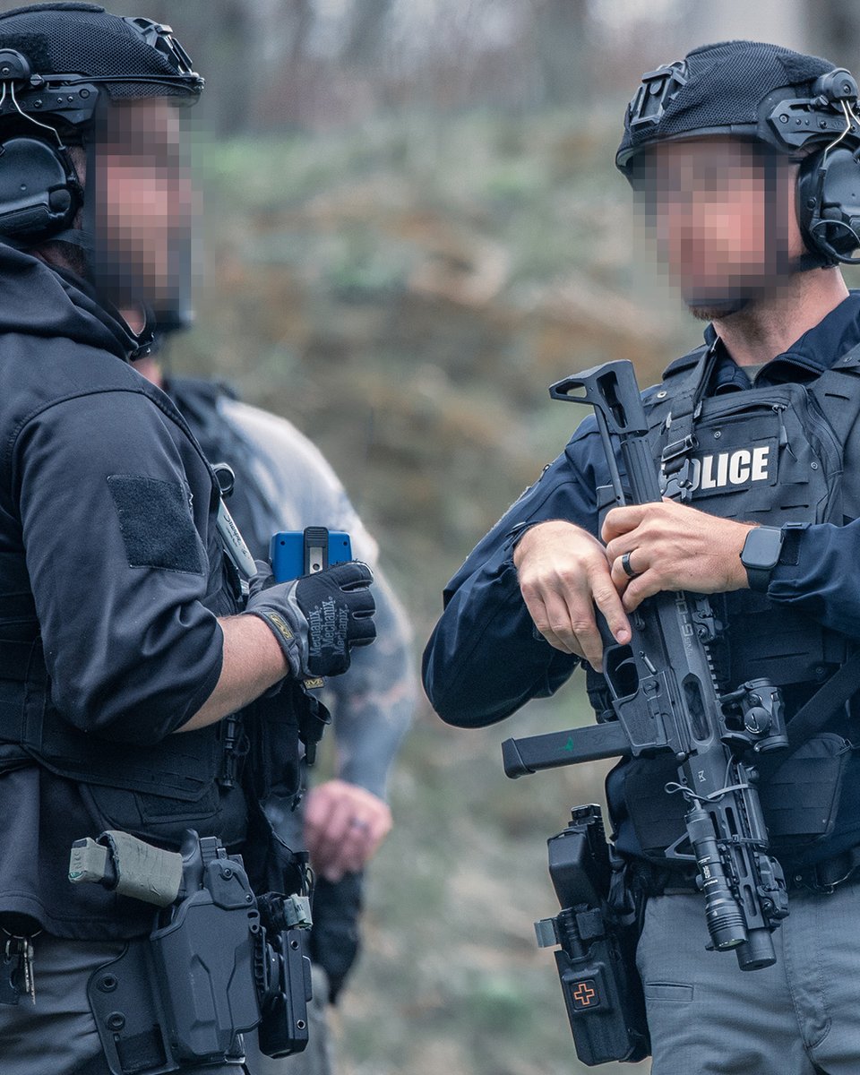 Blade_Tech's tweet photo. VALOR® DUTY HOLSTER
Good gear matters. Training with it matters more.
Time on the range builds familiarity with your equipment, exposes what works and what doesn’t, and turns repetition into consistency. VALOR® is built for that work, from the reps you put in during training to the gear you carry on duty.
link in bio
https://t.co/LwIfVBn9K7
#ValorDutyHolster #CarryConfident #BladeTech #DutyHolster #VALOR #2A #DutyGear #PoliceTraining #LawEnforcement #MadeInUSA #TacticalGear