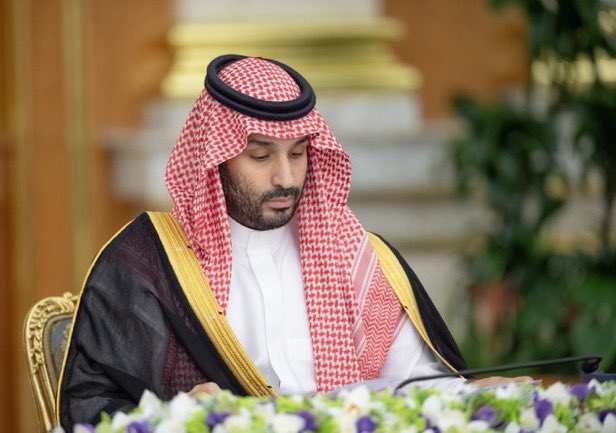 2hook0's tweet photo. المجتمع السعودي حنا محسودين على حكامنا لانهم عرب مسلمين اصحاب قلوب رحيمة يتمنون سقوط دولتنا وخرابها عشان نصير مشردين فيهم حاسدينا على الأمير الشاب الطموح المحارب للفساد صاحب الرؤية دافعوا عنه بكل قوة اعداءه ليس اشخاص بل دول لاكن يبطون عظم الله معه وناصره لانه حامي بيوت الله 🇸🇦🇸🇦 https://t.co/rqwNPKRf0v