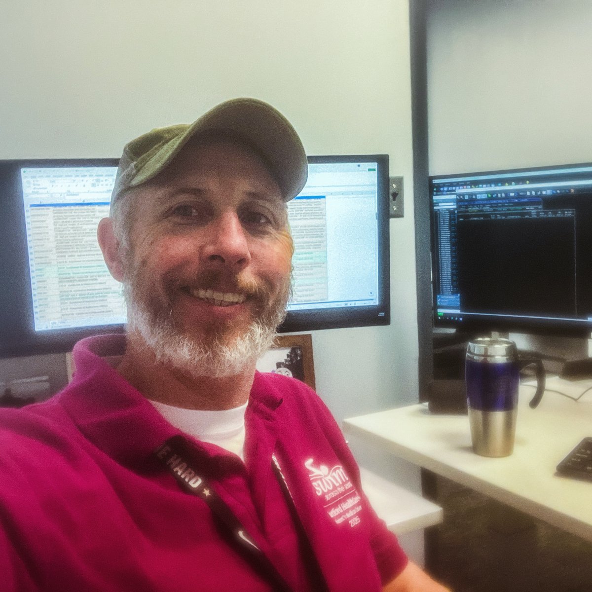 DannoECabeza's tweet photo. Five Things on a Friday: Bimbo Boost &amp; Other Stories
1. Praise for The Return of Dr. Necropolis
2. Office #Selfie
3. Friday #HairMetal
4. "We are professionals who give a sh*t!"
5. Beat La. Tech: 5 Key to Victory Against the Bulldogs

#writingprocess 

https://t.co/LfmKnT9QtU https://t.co/Eb4ChRTVEQ