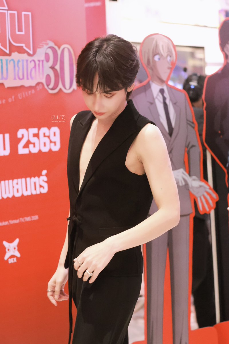 247withuuuu's tweet photo. 02/10/26

😙

OFFGUN JAMNIME MATSURI 2026
#ConanCase30THxOffGun
#ออฟกัน #OffGun
@AtthaphanP https://t.co/5DW7KY4moz