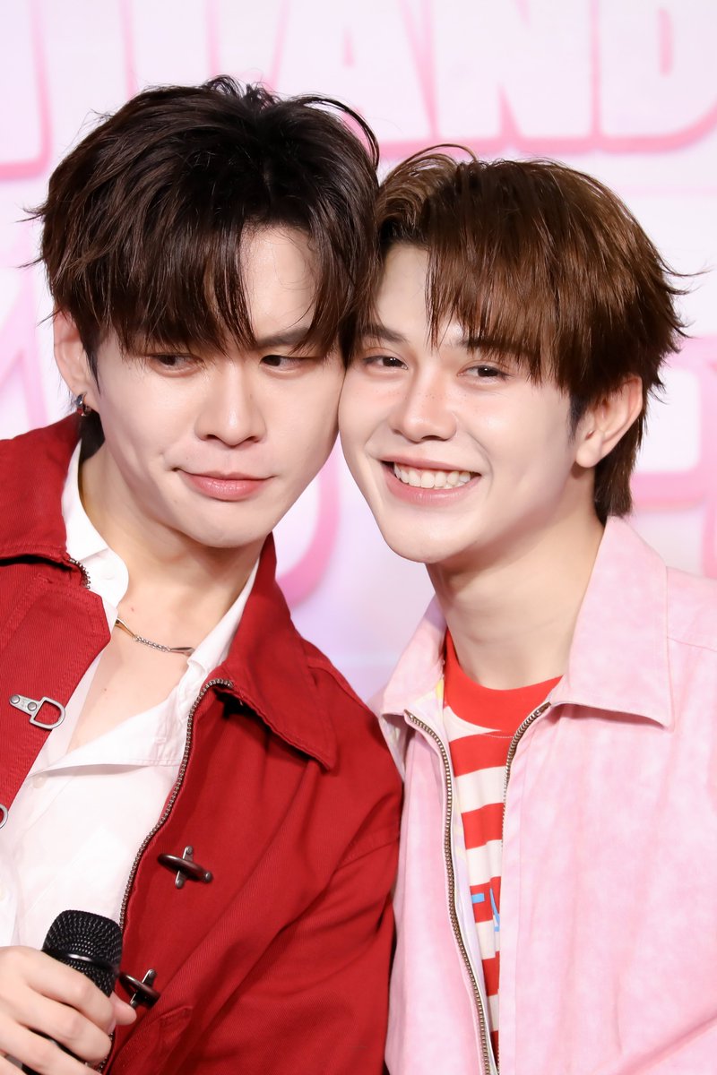 Bam_Be_Mine's tweet photo. น่าร้ากกก #BeautyBuffetXBeverTonliew https://t.co/Bp09wuSbqZ