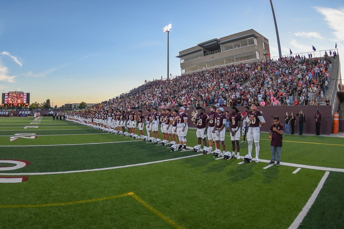 DeerFootball's tweet photo. See yโall tonight! ๐ฆ
#PTBD #PartyAtThePark #GoBigDeer #PackAbshier https://t.co/DyztXd4KMp