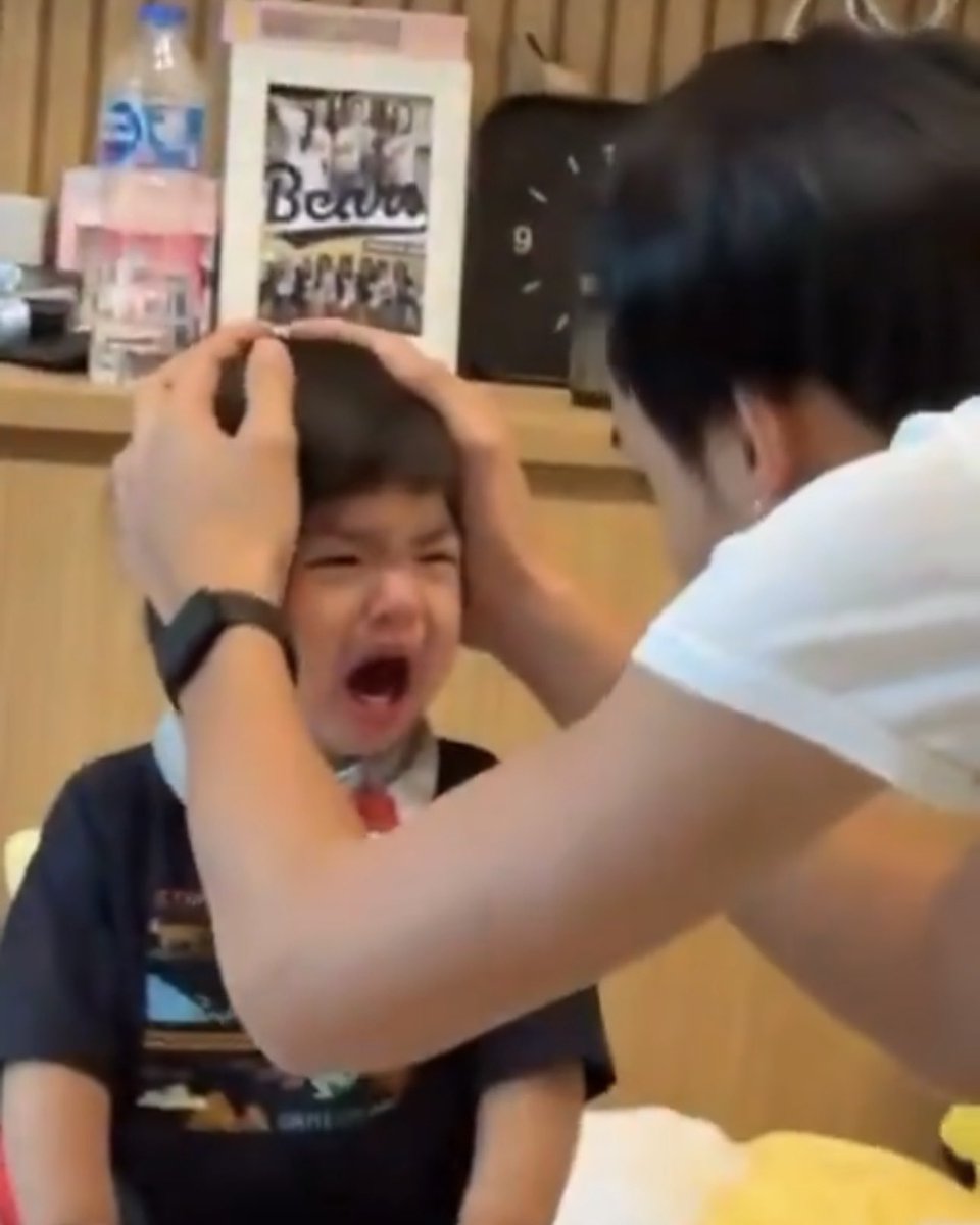 chynimmm's tweet photo. ถ้าวันนี้ไม่เห็นค่า                         กลับมาวันหน้าก็ได้นะ https://t.co/QzbQ6O8NOc