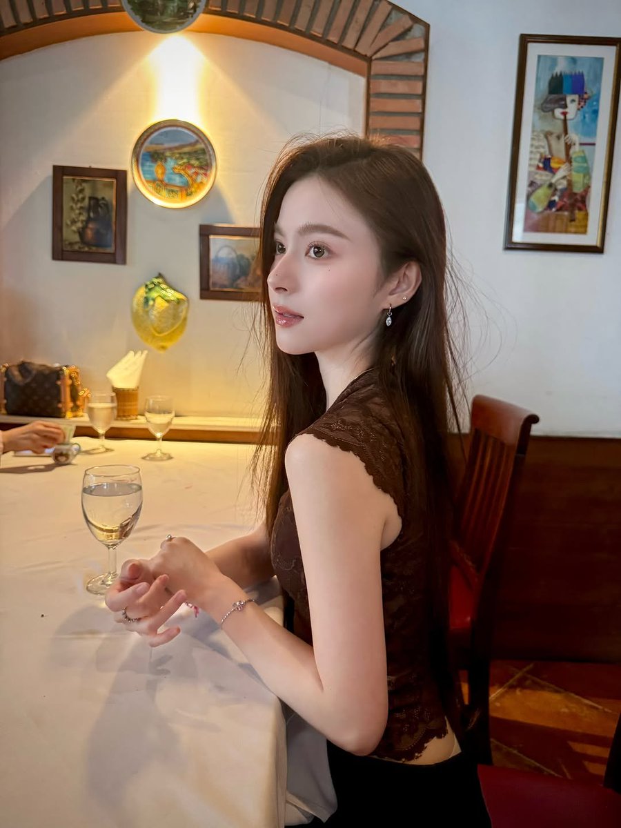 primiitrend's tweet photo. ɪɢ: ᴘʀɪᴍɪɪʟʏ ᴜᴘᴅᴀᴛᴇ

กรี๊ด มันร้อนมาก🥵

#primiily #ลูกหมีของพรีม https://t.co/Ccy7IUtyeB