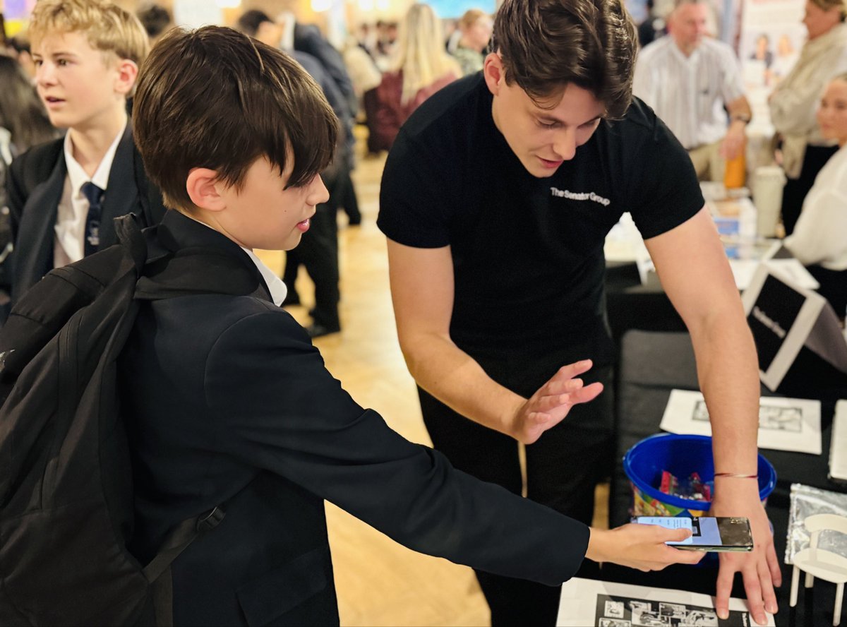 AmazingAccy's tweet photo. Hands-on and getting involved! 🙌
Great to have The @hyndburnacademy with us, experiencing what our exhibitors have to offer.
#AmazingAccrington #FuturesEvent https://t.co/Lm2akFrxHZ