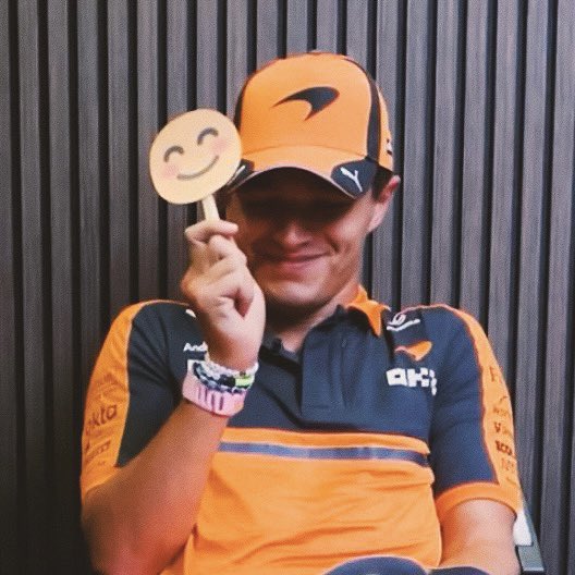 landosolar's tweet photo. made matching pfps bc these pics are just asking for it https://t.co/vSocrGu7Z3