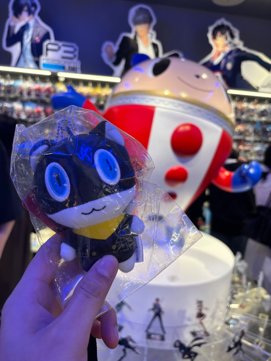 r18light_man's tweet photo. アトラスブース〜！！

持ってったモルガナ、袋から出してなかったから商品パクったやつみたいになってて気まずかった😇 https://t.co/gVMR0ZOCbR