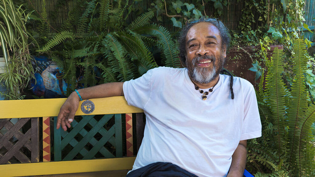 vinlandwisdom's tweet photo. “Do not waste energy trying to conquer your mind, conquer yourself. To conquer yourself means that when you re-awake to what you are, you realize it is perfect as it is.”

~ Mooji https://t.co/fUNgSjLdsD