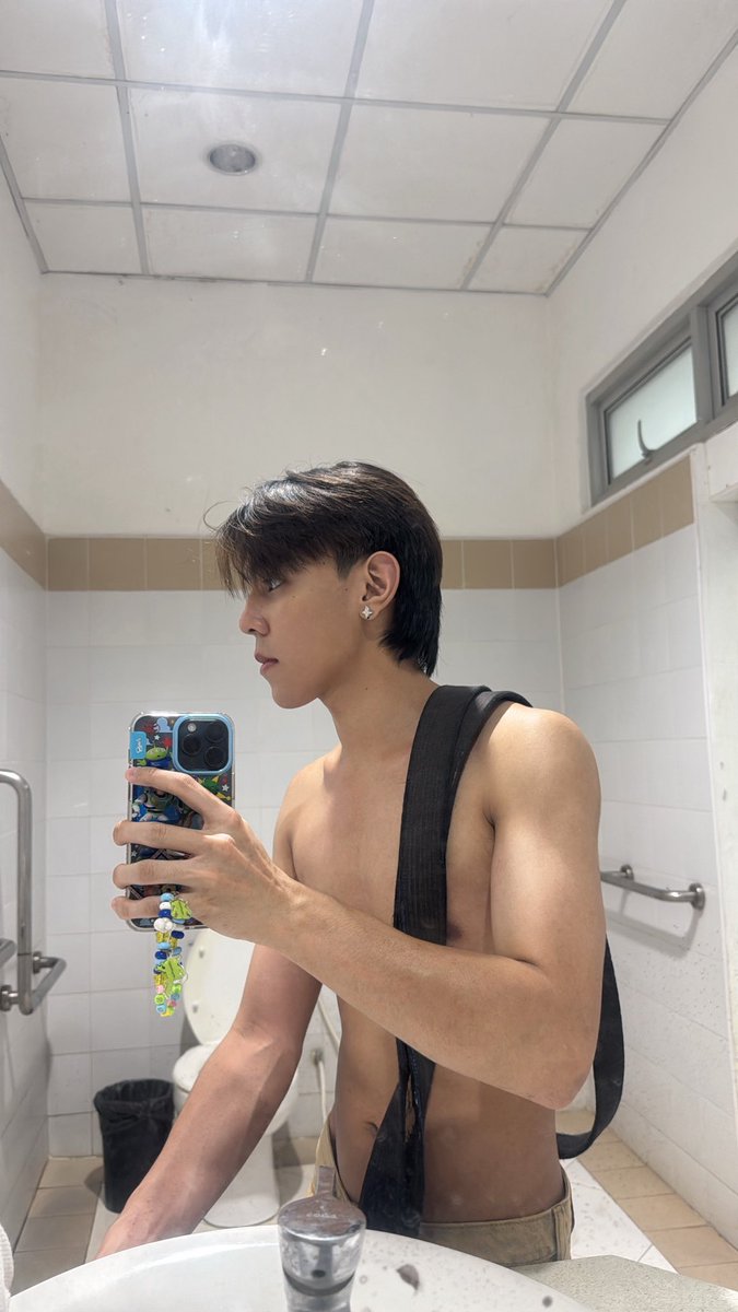 Dueannowvrxm's tweet photo. สีไหน น่ารัก https://t.co/iStrBB2v1W