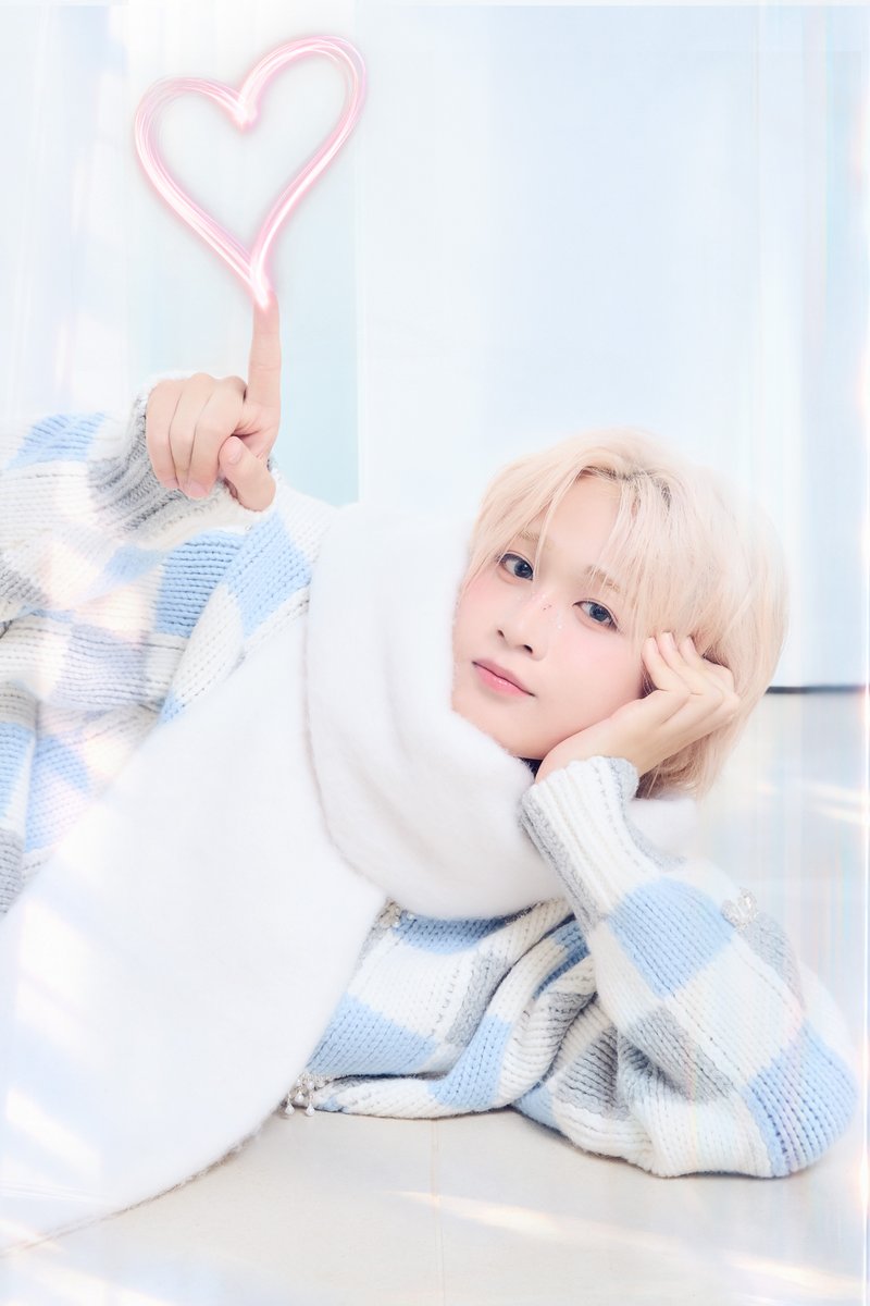 official_DXTEEN's tweet photo. ARTIST PHOTO ⋆⸜ HEART ver. ⸝⋆
#田中笑太郎 #SHOTARO

DXTEEN 8TH SINGLE "相思想愛"
2026.12.09(Wed) RELEASE💗

#DXTEEN #DXTN #TANAKASHOTARO
#DXTEEN_相思想愛 https://t.co/K3VMTb3avr