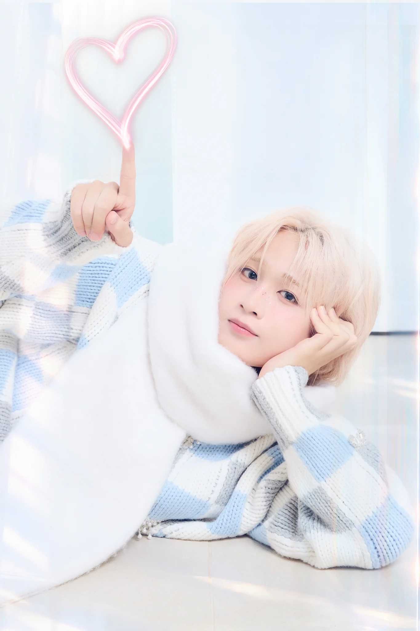 DXTEEN na platformě X: „ARTIST PHOTO ⋆⸜ HEART ver. ⸝⋆ #田中笑