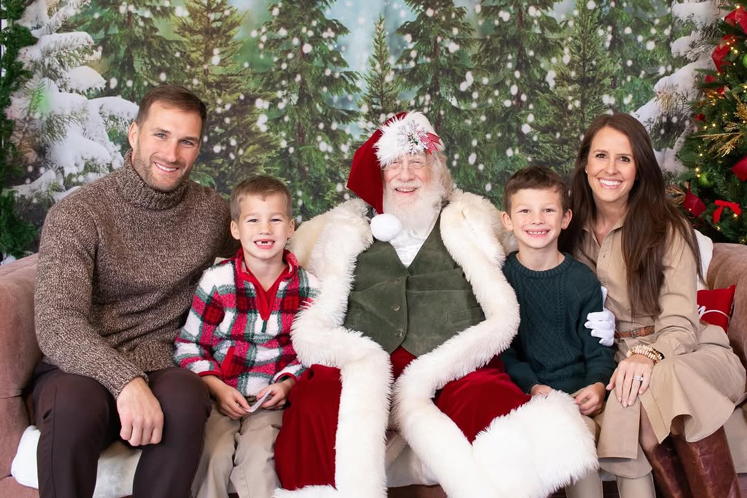 BarnesNata60971's tweet photo. Turner came to Santa with plenty of logistical questions this year. He's trying to maintain his belief, but he's having a hard time wrapping his head around the physics of travel and time. https://t.co/becMJxesmj