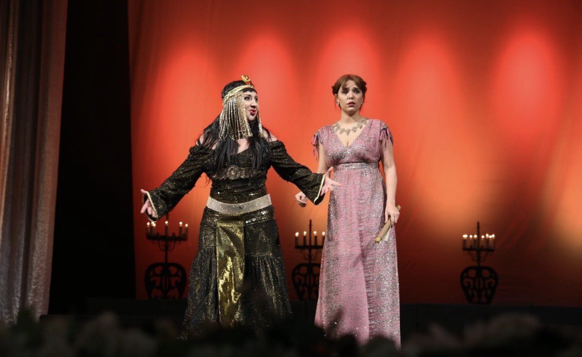 IonCeban2u's tweet photo. 🎭 Teatrele din Moldova și Azerbaidjan pregătesc proiecte artistice comune. 🇲🇩🤝🇦🇿

Cultura creează conexiuni între oameni.

#Moldova #Cultură #Artă https://t.co/BKHrf0jiQe