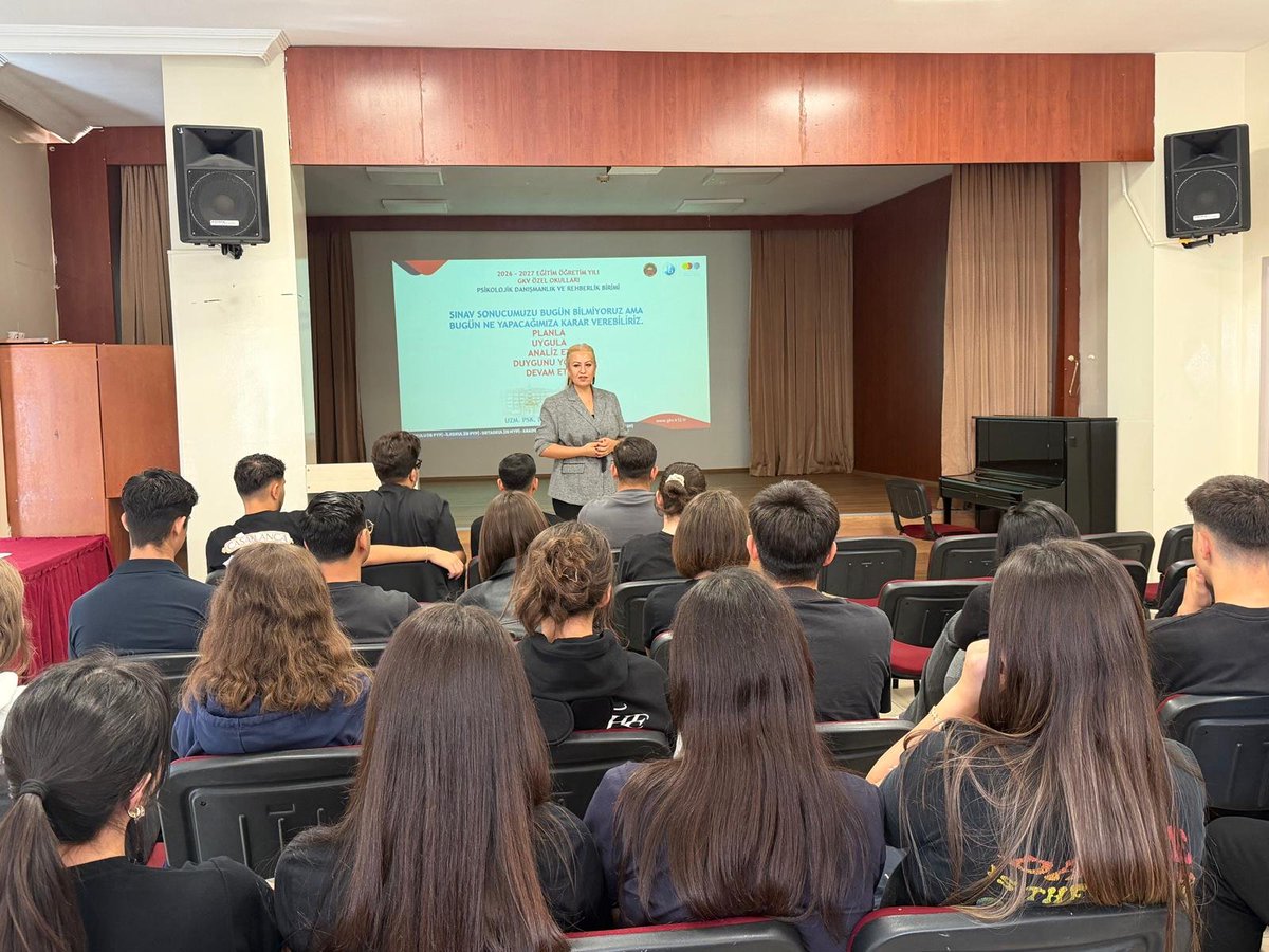 GkvKurumsal's tweet photo. 12. Sınıf Öğrencilerimize YKS Süreci ve Sınava Hazırlık Semineri
Gaziantep Kolej Vakfı Özel Liseleri olarak 12. sınıf öğrencilerimize yönelik "YKS Bilgilendirme ve Sınav Süreci" semineri gerçekleştirildi. https://t.co/DyMpxND2rs