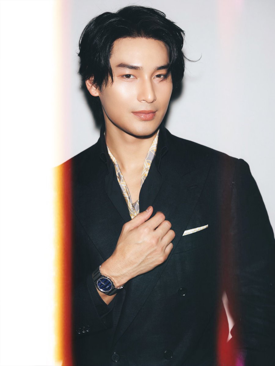 ApoNattawinofc's tweet photo. มองหน้างี้ต้องระวังนะ….

หล่อสาด~~~เลยสมาชิก เอื้อออ~~~ 🫠

APO at Piaget Symposium @ Siam Paragon Bangkok Watch Week 2026

#ApoNattawin #Piaget
#BangkokWatchWeek2026xAPO 
@Nnattawin1 

📷 IG: 40frames.persec https://t.co/no8qIgOrEt