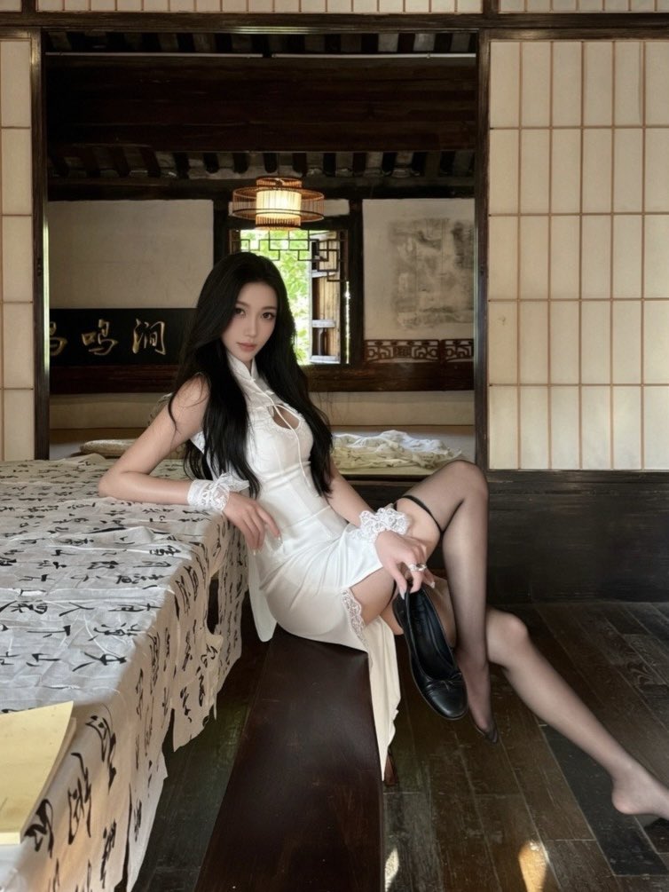 xiaopijiang33's tweet photo. 不上学的我就是很自由啊 
来一次倒计时吧？3、2 、1💦
#女高 https://t.co/igbkUs1uU4