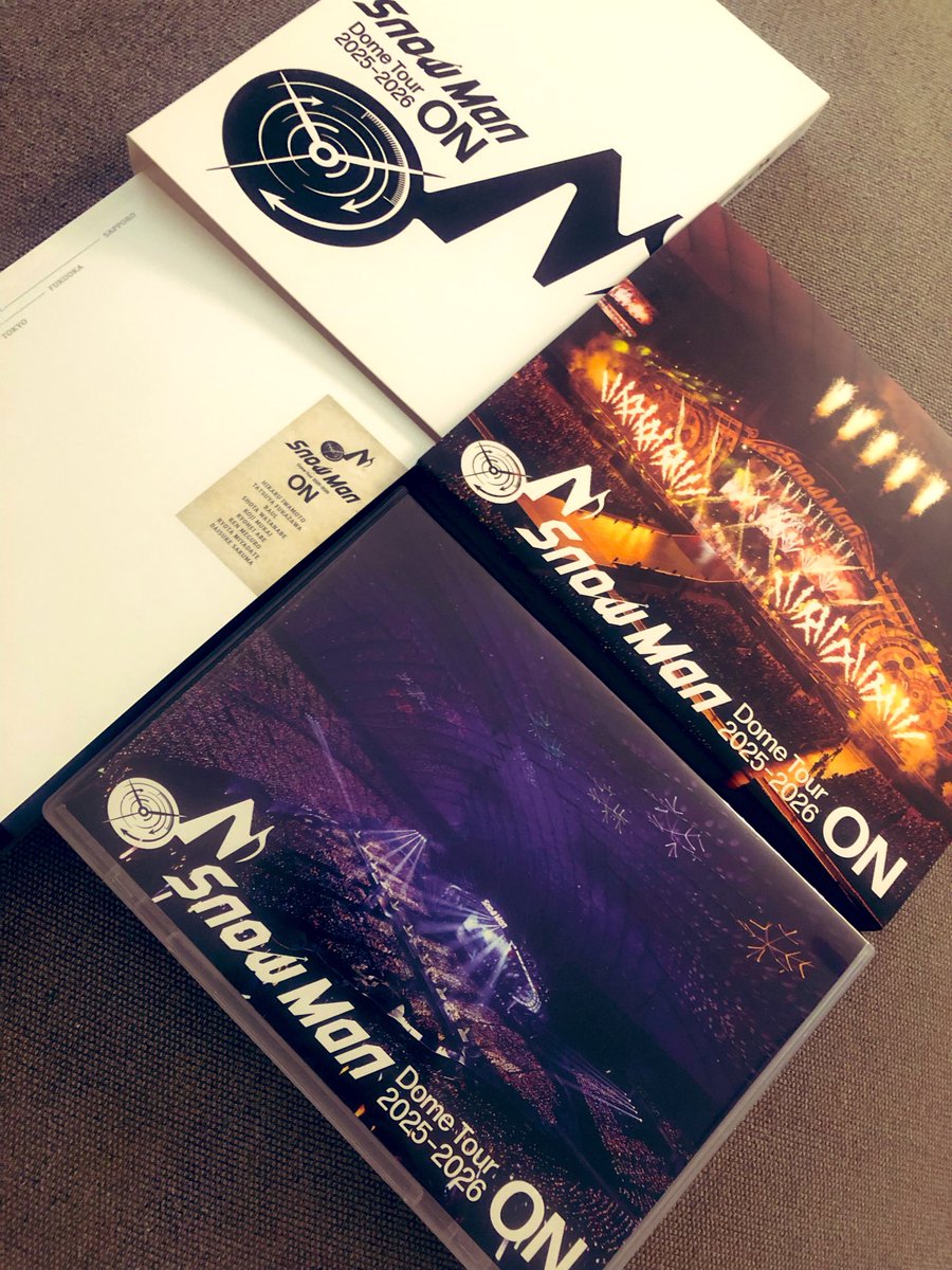 c9IbOBZD5D38NZB's tweet photo. 新しいDVDが10月7日発売なので、前作のONを見返してる✨⛄️
通常版のフォトブック本当豪華で、ふっかありえん骨格美カッコいいし、舘様王子だし、さくみちゃんも既にいた。#SnowMan  
#LIVEDVD  かっこいいよ〜🥹
#深澤辰哉 https://t.co/eVUMzh4rgd