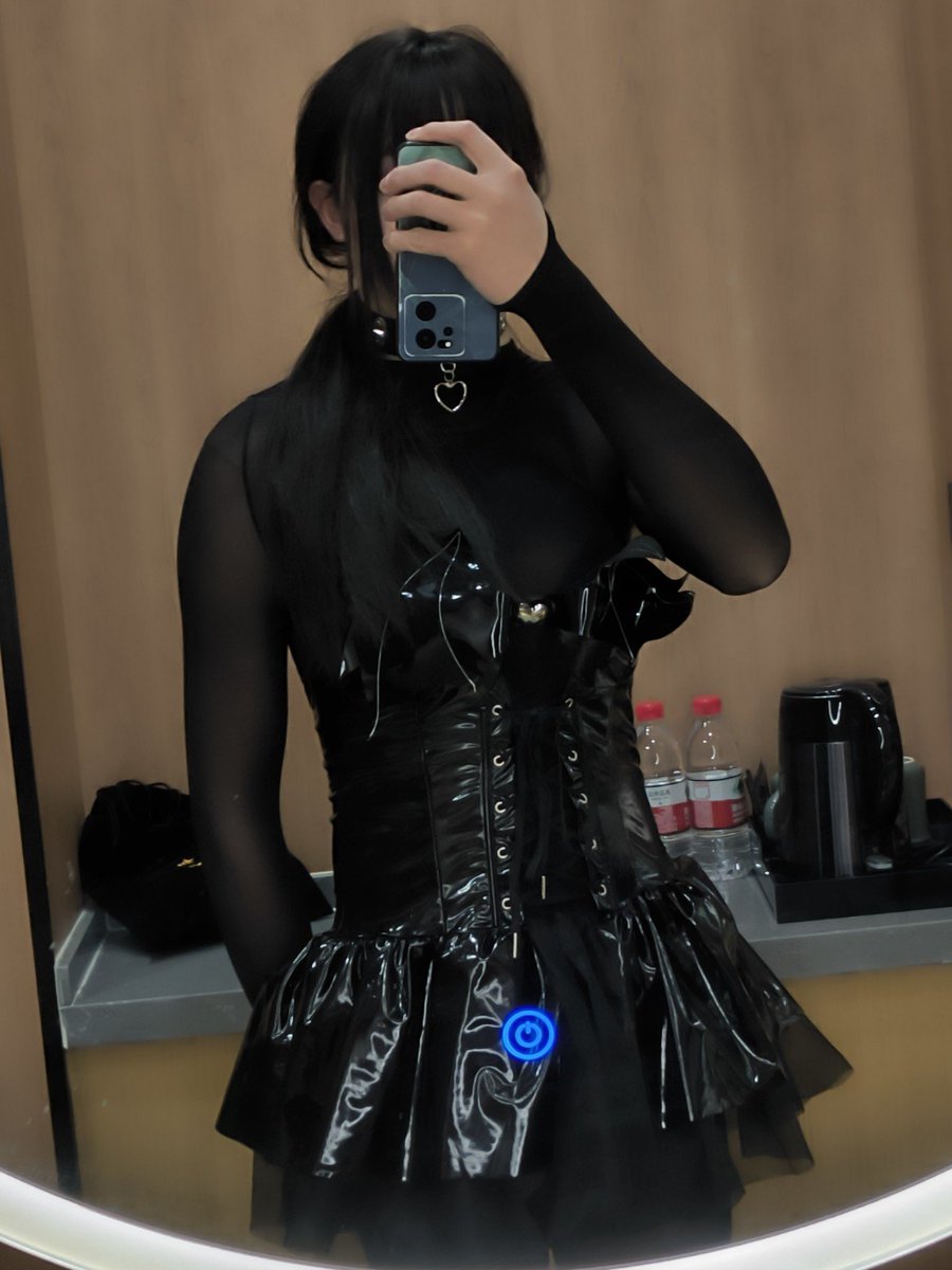 CatChicken0116's tweet photo. 爬过来吃本恶魔的仙女棒😈
#男娘 #小恶魔 #白虎 https://t.co/vDyqFWPTAv