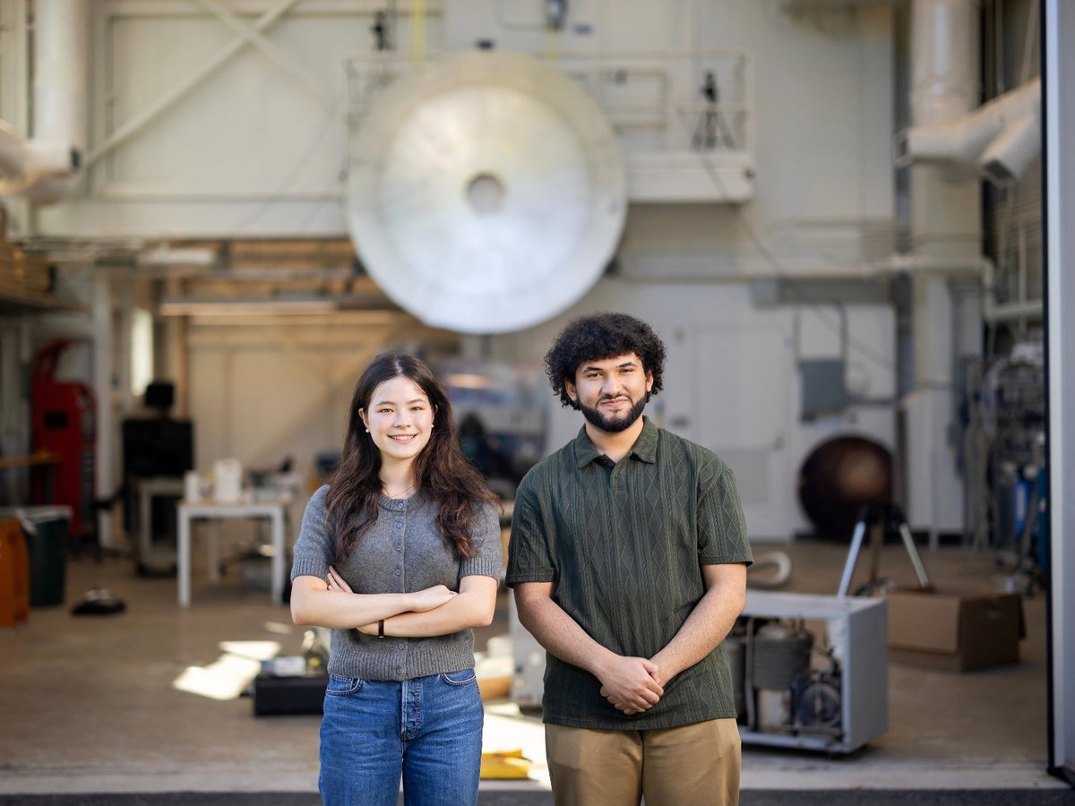 PennEngAI's tweet photo. Penn students Naomi Blau (ENG'29) and Moaz Elgeziry (C'29) spent the summer researching the Green Bank Telescope through Penn’s Undergraduate Research Mentoring (PURM) program, using AI to help modernize its software. https://t.co/YuBoVIHpWm Photo credit: Eric Sucar. #AIResearch https://t.co/QZfD6yNYYn