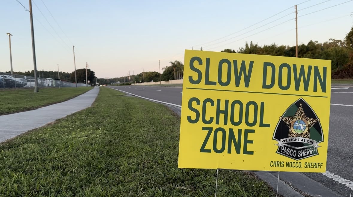 PascoSheriff's tweet photo. When you speed, especially in school zones, you're putting the lives of others in danger. Remember to slow down, watch out for students and put down the phone while driving through school zones. Together, we can save lives. https://t.co/DUbaPHvJ8s