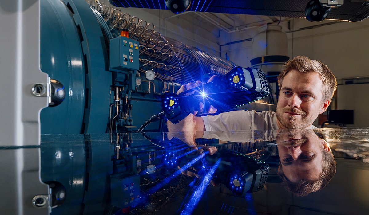 AMETEKInc's tweet photo. Happy #ManufacturingDay! ⚙️

Every day, AMETEK technology makes a safer, sustainable, and more productive world a reality. Thank you to the teams who design, build, and test our solutions. https://t.co/CF2a0q3vMB