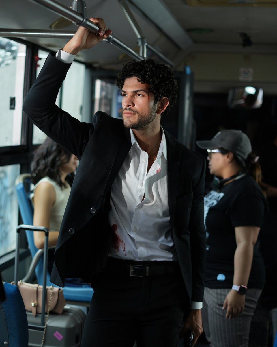 reelshortlat's tweet photo. El día que todo cambió… 🔥 Estreno este 03 de octubre en #ReelShort
🎬 Me enamoré del mafioso que salvé

#vertical #estreno https://t.co/QvCHwUWziS