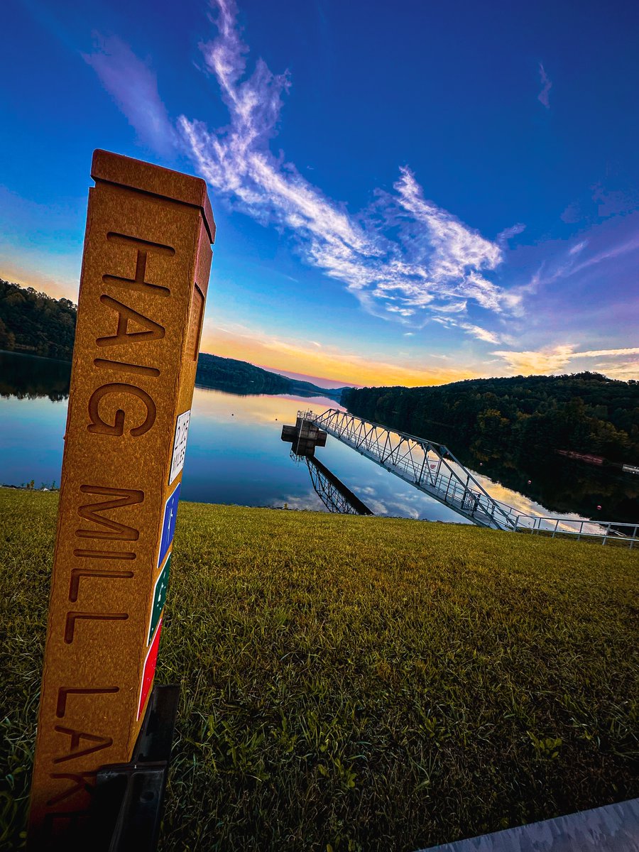milesformike's tweet photo. Really need to get back to running and October miles start now.
Easy 4-mile around Haig Mill Lake on a picture-perfect North Georgia morning.
Every mile matters!
#milesformike #run #running #sunrise #RunningCommunity #RunningMotivation https://t.co/BQMwfDxmSP