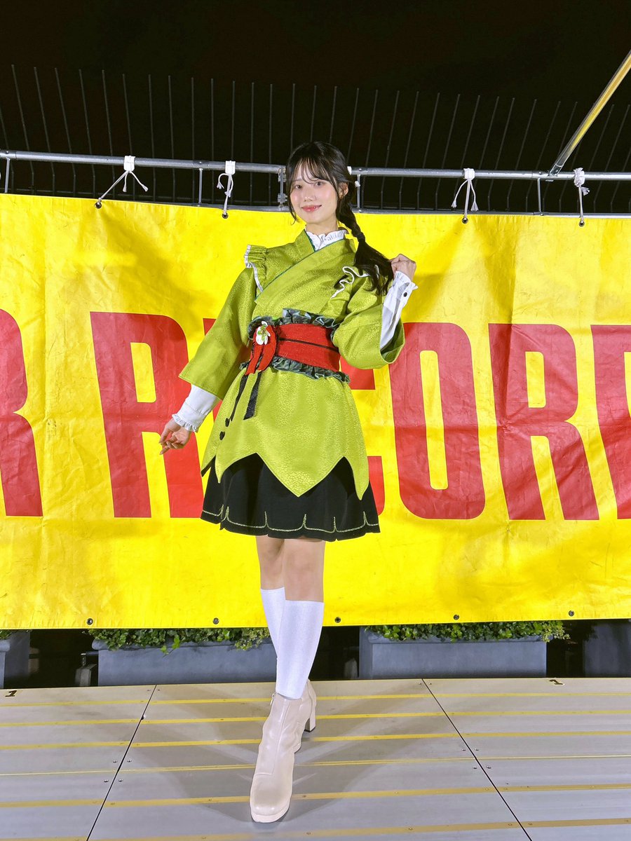 ofuton_to_gohan's tweet photo. リリイベありがとうございました🌃
2回目の吉祥寺パルコ屋上❗️
平日にも関わらず、たくさんのご来場、ありがとうございました❗️
🩷💜を魂に、3人でソロ曲を披露させていただきました❗️手洗いうがいまでが前橋ウィッチーズリリイベ😷✨皆さま体調にお気をつけてお過ごしくださいませ😊
#前橋ウィッチーズ