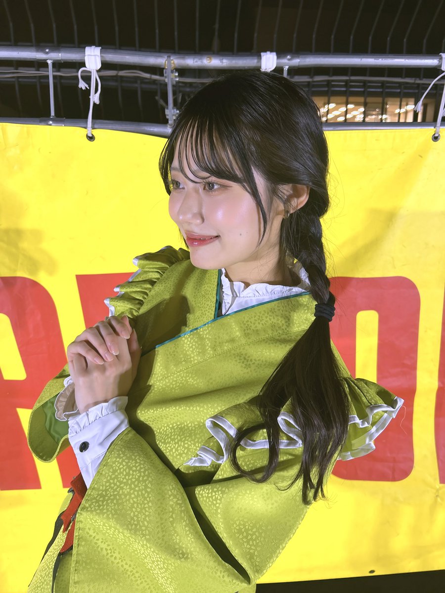 ofuton_to_gohan's tweet photo. リリイベありがとうございました🌃
2回目の吉祥寺パルコ屋上❗️
平日にも関わらず、たくさんのご来場、ありがとうございました❗️
🩷💜を魂に、3人でソロ曲を披露させていただきました❗️手洗いうがいまでが前橋ウィッチーズリリイベ😷✨皆さま体調にお気をつけてお過ごしくださいませ😊
#前橋ウィッチーズ