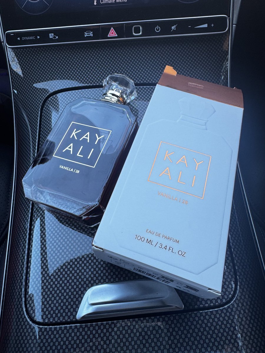bright1eeep's tweet photo. What do you think of this fragrance? Drop your reviews below!

   #perfume https://t.co/Oxpe1MiWHY