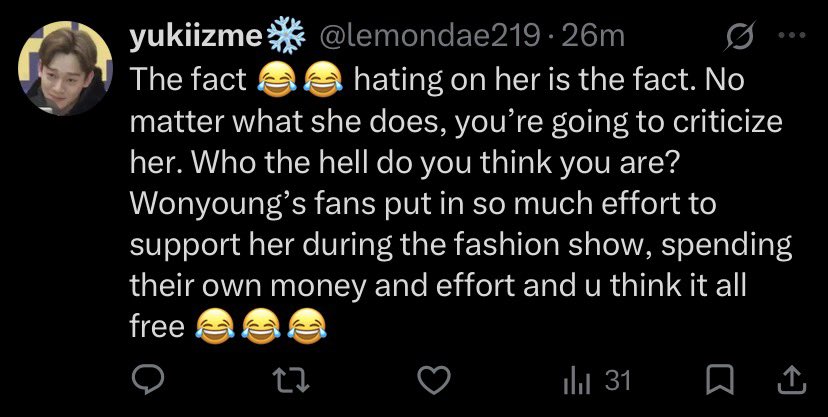 endingjenhag's tweet photo. Jang wonyoung fans spending their own money to promote her fashion week appearance 
genuinely questioning: is she has any pure influence? https://t.co/PvumGmg9ou