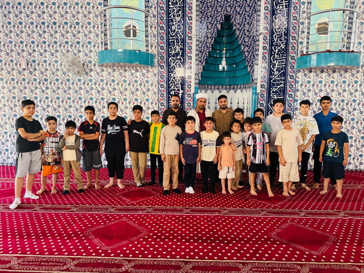 IYCurfa's tweet photo. Şanlıurfa Büyükşehir Belediyesi Zübeyde Demirkol Gençlik Merkezi olarak, Kur’an Kursu öğrencilerimizle birlikte Camiler ve Din Görevlileri Haftası münasebetiyle anlamlı bir Cami–Çocuk Buluşması gerçekleştirdik. https://t.co/hGktpeMtq1
