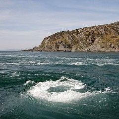CraigBaird's tweet photo. Just off the coast of Deer Island, New Brunswick is Old Sow.
The largest whirlpool in the Western Hemisphere, it is the size of a football field and has existed for hundreds of years.
It also has quite an interesting history.
This is the story.

📸 Walter Baxter

🧵 1/6 https://t.co/9Br11jLKVi