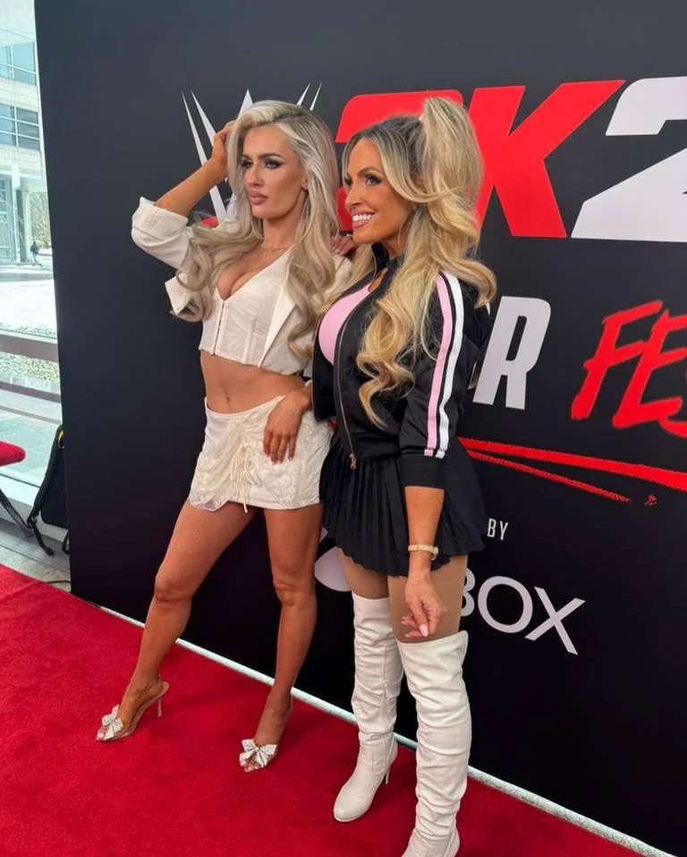 GlamorousBlake's tweet photo. Haha 😚 Even the legendary Trish wants to be me? I’m flattered. 😂✨ https://t.co/lrBXHLORCD