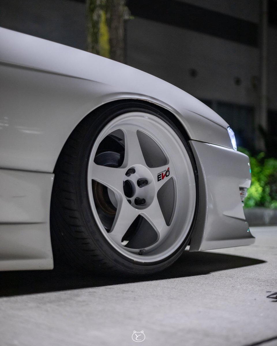 tomocat_works's tweet photo. ようやく前後ホイール揃いました☝️

Desmond Rega Master Evo2

F.18×9.5 +22
R.18×10.5 +15

普段履き用で揃えたけどカッコよすぎて死んだ😂 https://t.co/e78o0nDQ5E
