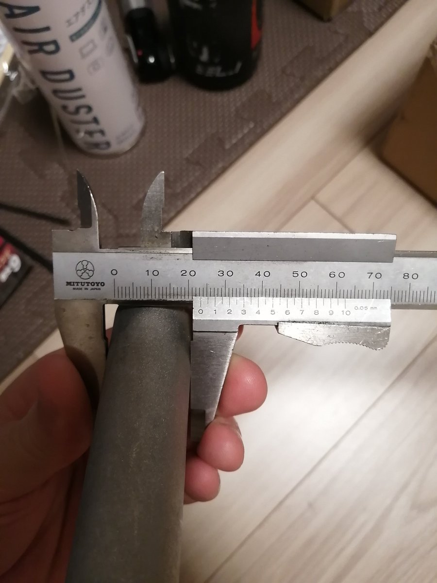 SEN12_'s tweet photo. あまり精度は高くなさそう
向きによっては0.2mmくらい太い
内径23.8mmくらいのコラムには合いそう https://t.co/Yj6JSxwFPG