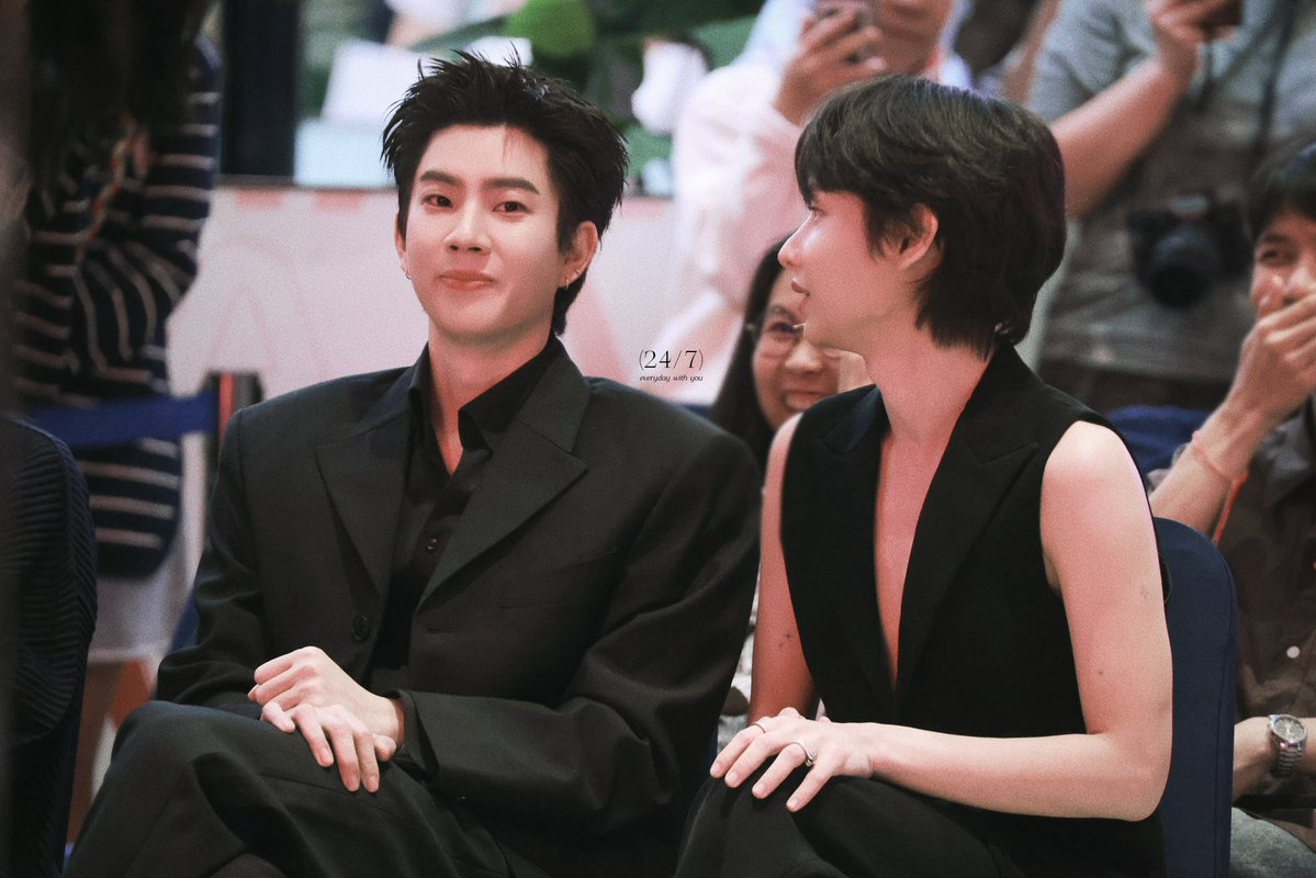 247withuuuu's tweet photo. 02/10/26

🖤

OFFGUN JAMNIME MATSURI 2026
#ConanCase30THxOffGun
#ออฟกัน #OffGun
@off_tumcial @AtthaphanP https://t.co/oDxIbgALxP