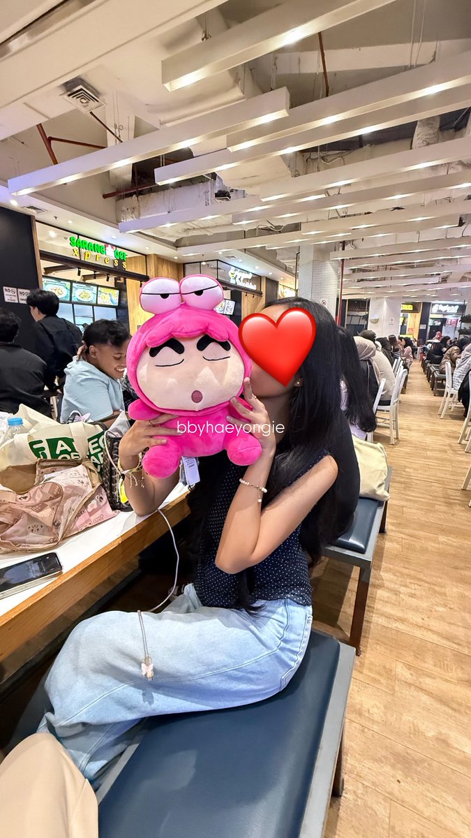 bbyhaeyongie's tweet photo. from this                        to this

해찬아 고마워😭🥹❤️ (funfact bonekany ak semprotin mykonos baby love🧍🏻‍♀️) https://t.co/JfpFjdB3MY