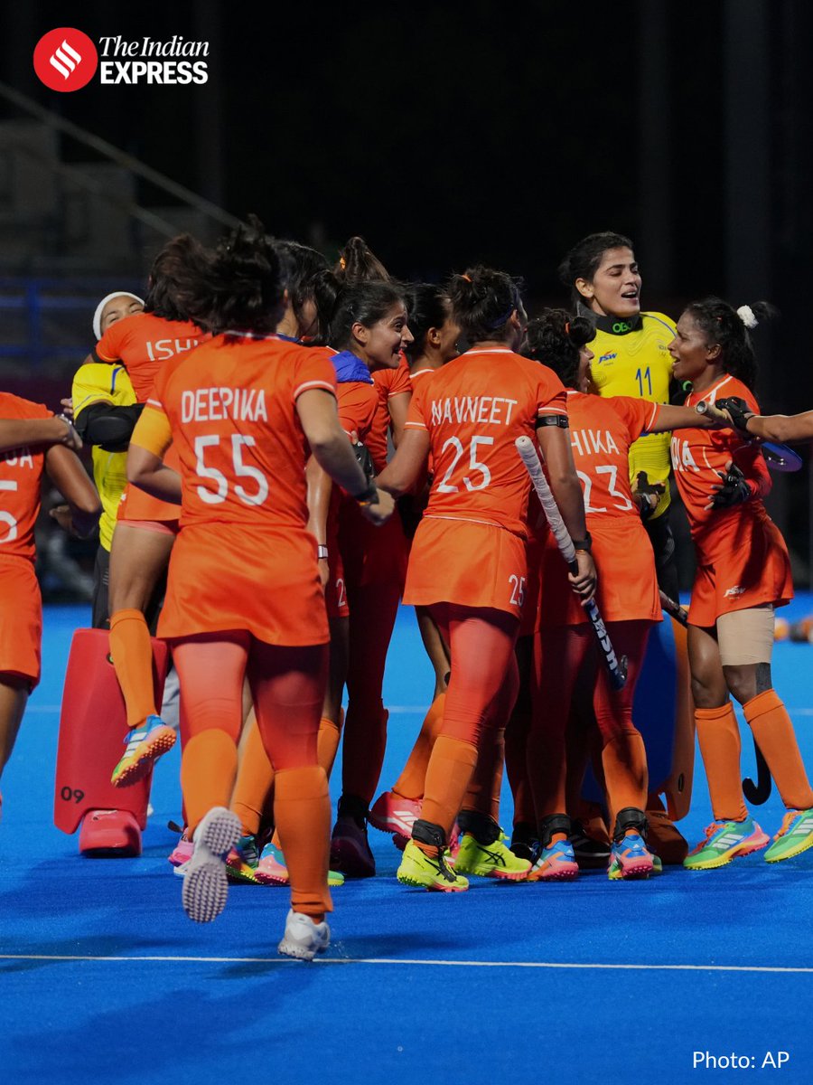 IndianExpress's tweet photo. India beat China 1-0 to win their first women’s hockey gold medal at the Asian Games since 1982. It was also the sixth gold medal that the Indian contingent won at the Asiad on Friday, taking the country’s total tally of golds to 16. The Indian women’s hockey have, in the process, also qualified for the 2028 LA Olympics.

Read more: https://t.co/U6lWduhGJQ