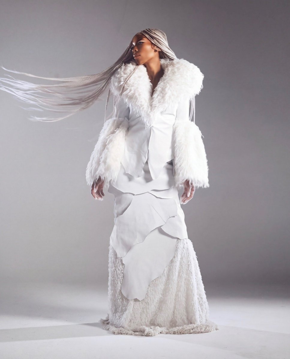 4everBrandy's tweet photo. Haaaayyyy… I love being me and back in my role “model” timeline. 🩶

Fashion has become another language for my soul… letting parts of me speak before I ever sing a note. What a beautiful feeling to find my confidence woven into every piece.

This Flashback Friday, I’m sending love ( #spreadlove ) to Thomas Hanisch  for creating art that made me feel like the eye in my own storm… the stillness where I could surrender. This set the tone for everything that followed….on THEE legendary Essence Festival (Essence, Essence Festival) stage, I felt free to be a vessel… to let the music move through me.

And DB… Derek Blanks Photography you always seem to catch my spirit in the frame. Thank you for these BEAUTIFUL moments I AM blessed to keep.

Thank you, thank you, thank you… love you both. 🩶🩶🩶♾️♾️♾️

Special thank you to you Josh Levi you got me sounding like myself on our record 🩶🩶 haha 🩶love the way we sound together. Thank you 🙏🏽 🩶♾️  Walter Milsap x Berg Tone Music 🤞🏽