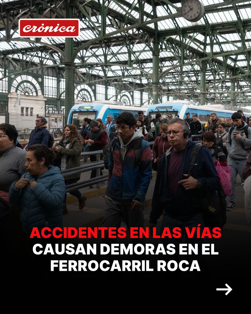 CronicaTV's tweet photo. 🚨 DEMORAS Y COMPLICACIONES EN TODOS LOS RAMALES DEL TREN ROCA

🚆 Trenes Argentinos informó que todos los ramales de la línea Roca funcionan con demoras este viernes por la mañana.

⚠️ Minutos antes de las 6, una persona habría sido arrollada en las inmediaciones del andén 4 de la estación Lanús. Por el hecho, los ramales Korn, Ezeiza y Bosques vía Temperley circulan con demoras y utilizan vías alternativas.

📍 Además, continúan las complicaciones por un incidente ocurrido el jueves en Wilde, donde un auto fue embestido por una formación. Aunque el vehículo fue retirado durante la madrugada, el servicio todavía registra demoras.

📺 Diego Richard informó desde Plaza Constitución sobre el estado del servicio y las dificultades que enfrentan miles de pasajeros.

👉 Mirá la nota completa en nuestro canal de YouTube