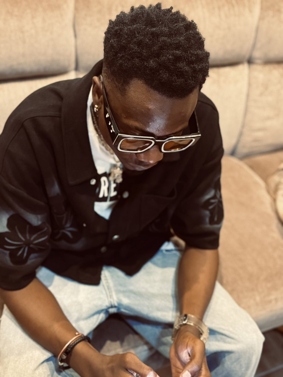 luttyneika_10's tweet photo. Jira Nontasa Nobidamu Omutima Nontaasa 🧐

#Wansigalamu Trending 😎

@CrystoPanda @victoryo256 @Pawaboy_ug https://t.co/HrYj6s9LUs