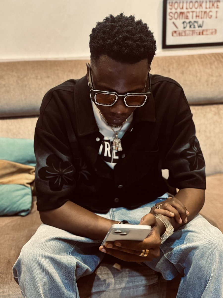 luttyneika_10's tweet photo. Jira Nontasa Nobidamu Omutima Nontaasa 🧐

#Wansigalamu Trending 😎

@CrystoPanda @victoryo256 @Pawaboy_ug https://t.co/HrYj6s9LUs