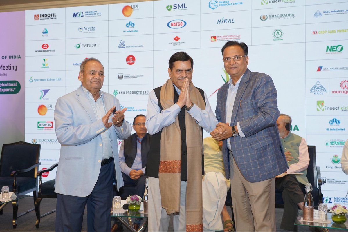 ashwani_mahajan's tweet photo. Pleased to address Annual General Meeting of Crop Protection Federation of India. Emphasized the importance of not allowing data protection for #AatmanirbharBharat in pharmaceuticals, Agro-Chemical and others. https://t.co/lDe0wTYEex