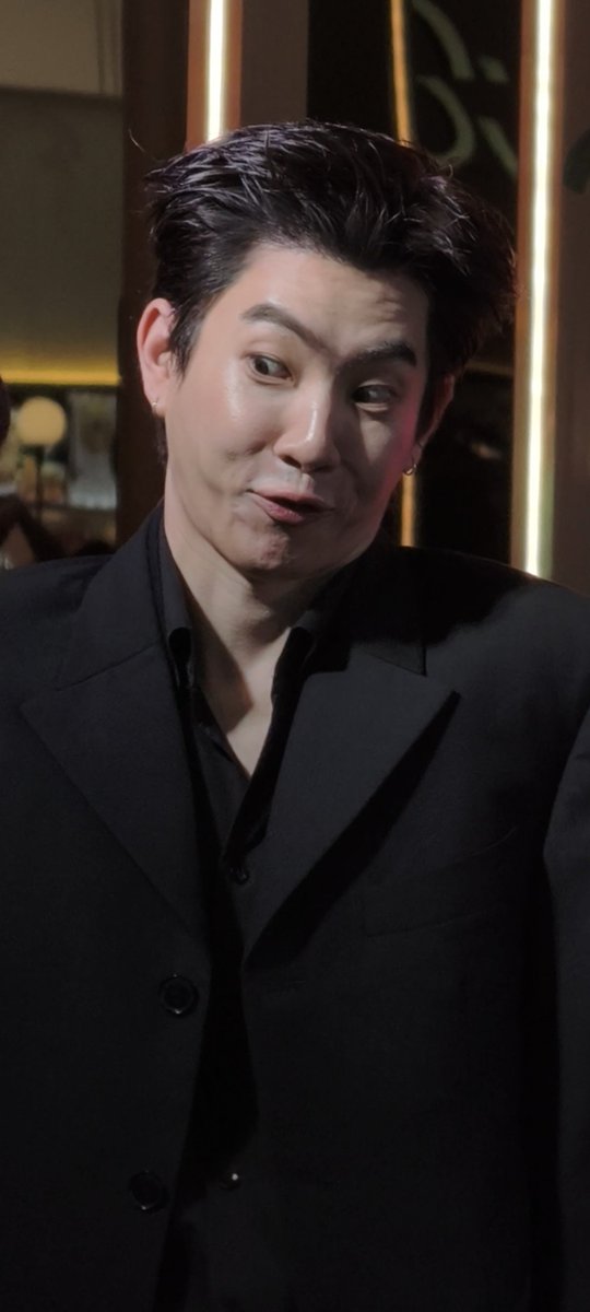 babybabe1991's tweet photo. เก๊กหล่อได้ 1 วินาที อะไรวะ 555555

OFFGUN JAMNIME MATSURI 2026
#ConanCase30THxOffGun
#ออฟกัน #OffGun https://t.co/lKEYLf6ILV