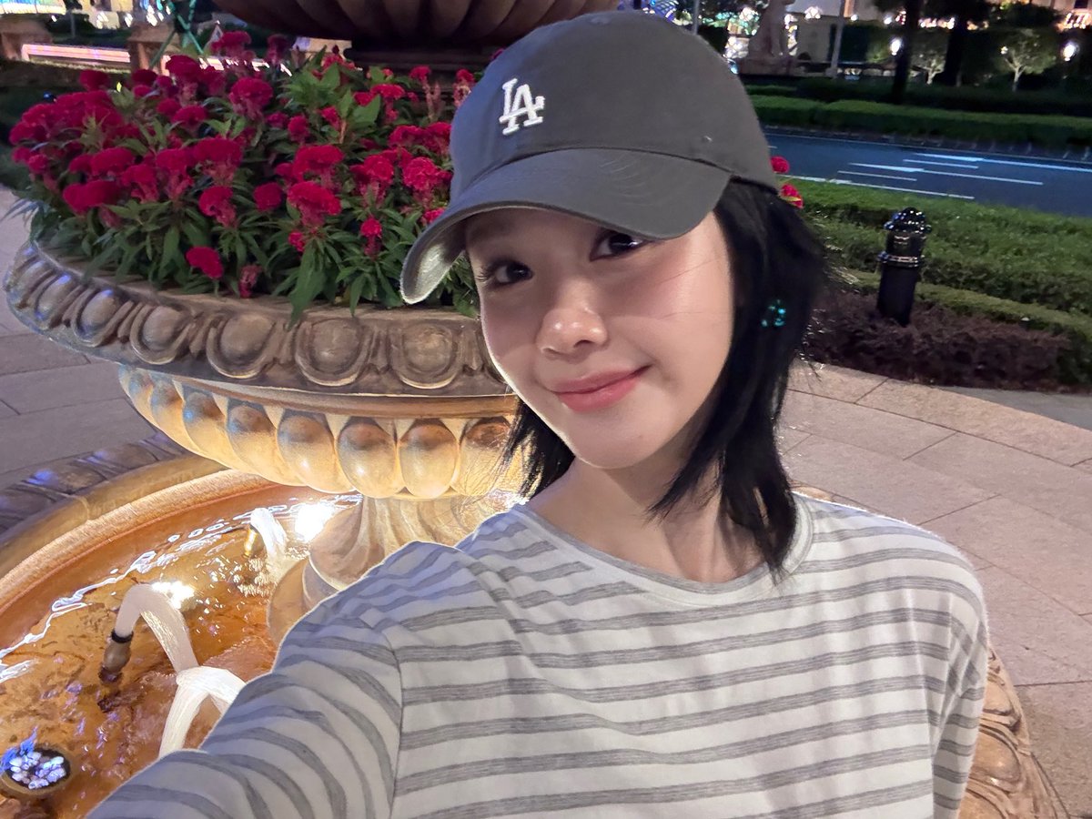 picbaemon's tweet photo. PHARITA WEVERSE UPDATE 

how was ur friday my monstiezz https://t.co/v6BPEYccUv